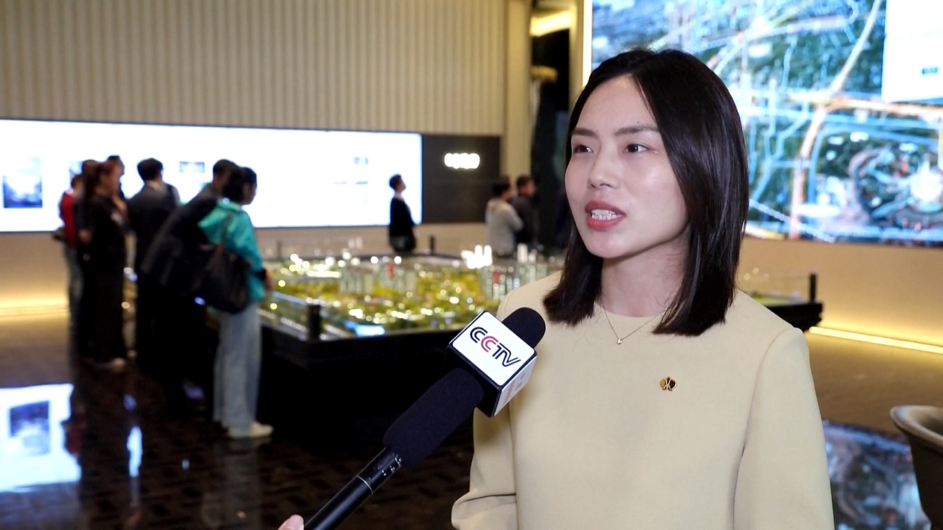 Di Distrik Baru Pudong Shanghai