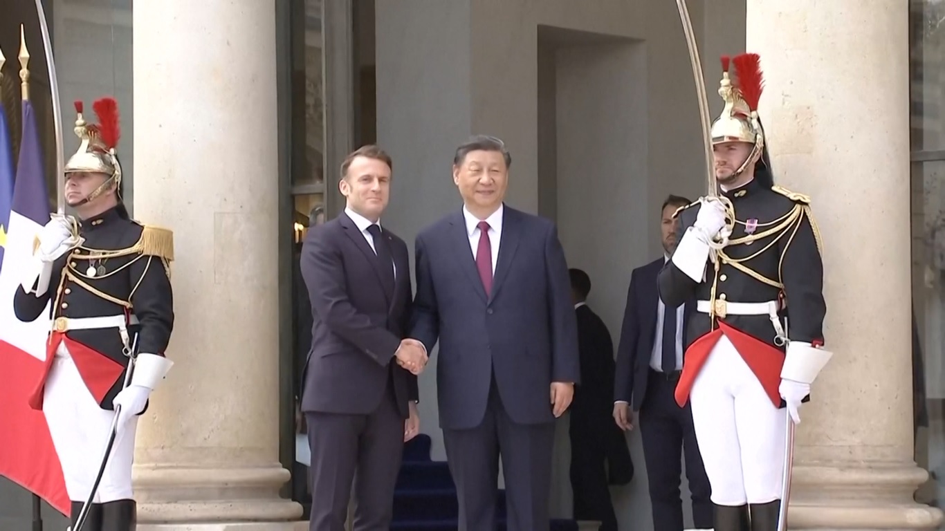 Xi menyatakan harapannya bahwa hubungan Tiongkok-Prancis dan Tiongkok-Uni Eropa akan saling memperkuat dan berkembang bersama