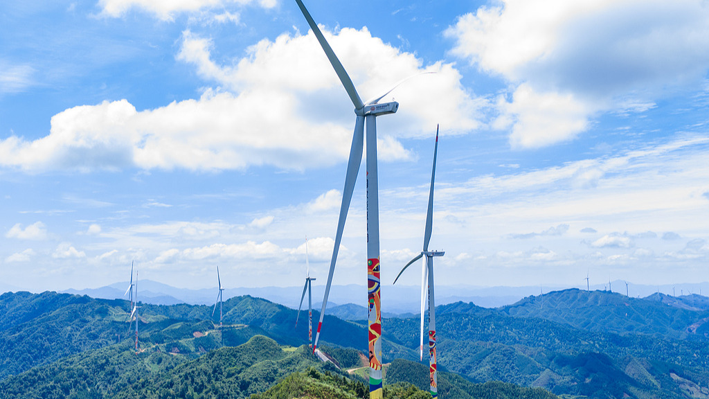 Energi Hijau Tiongkok Mampu Memenuhi Seluruh Pertumbuhan Permintaan Listrik Tahun 2025