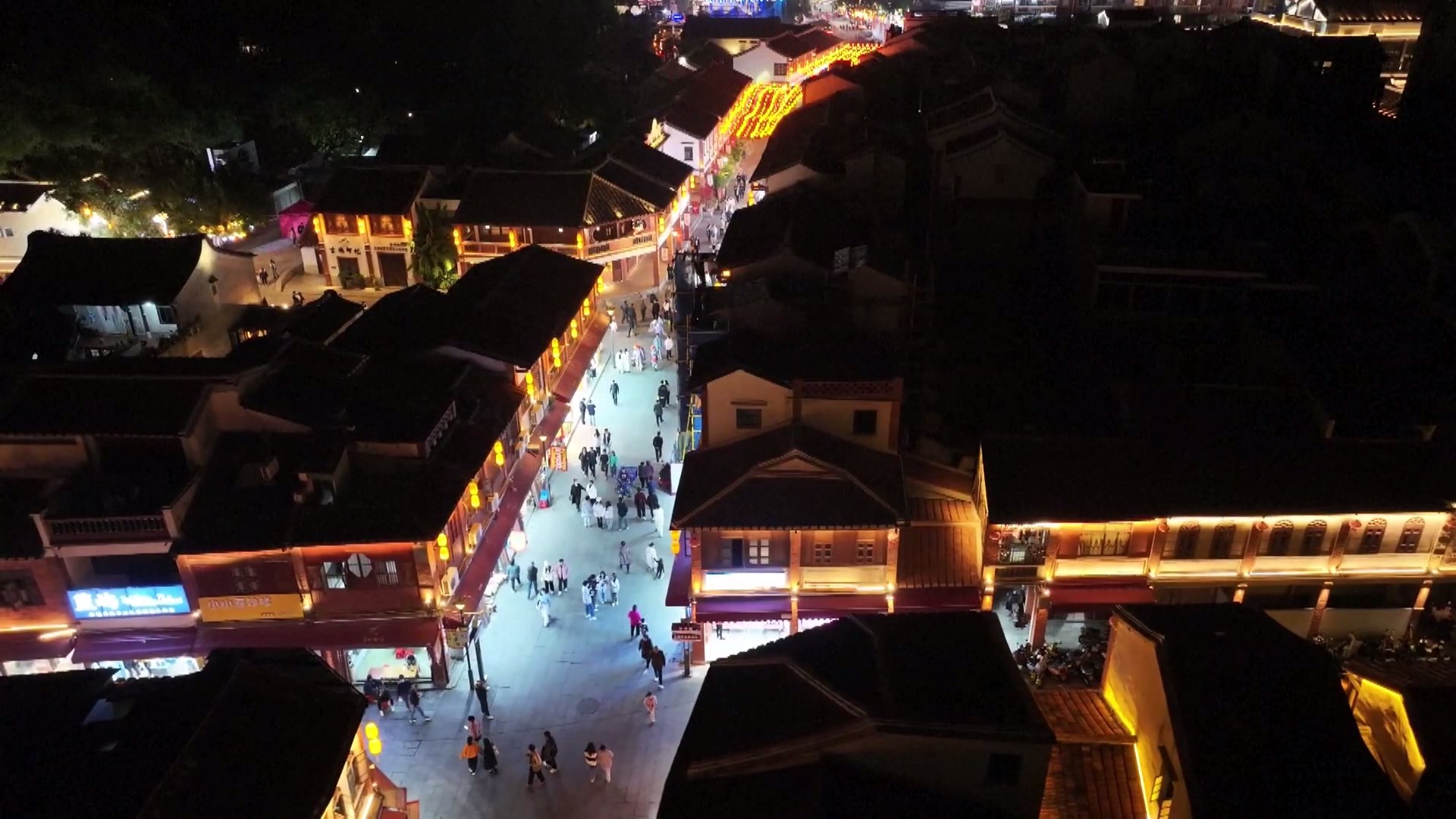 Rekreasi musim dingin dengan kegiatan budaya telah menjadi kekuatan pendorong utama dalam meningkatkan pariwisata selama liburan Tahun Baru Tiongkok yang berlangsung dari Sabtu hingga Senin