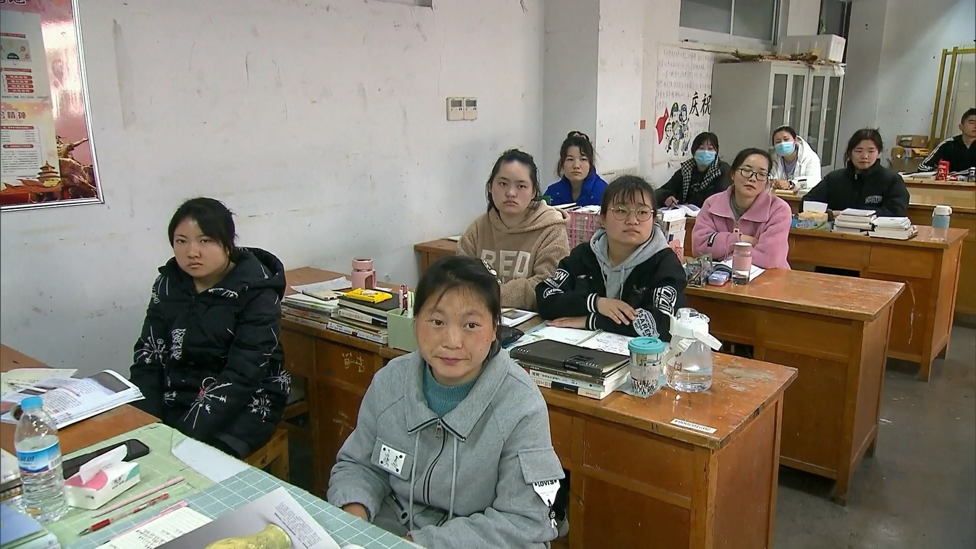 Seorang anggota Komite Nasional Konferensi Konsultatif Politik Rakyat Tiongkok (KKPRT) ke-14