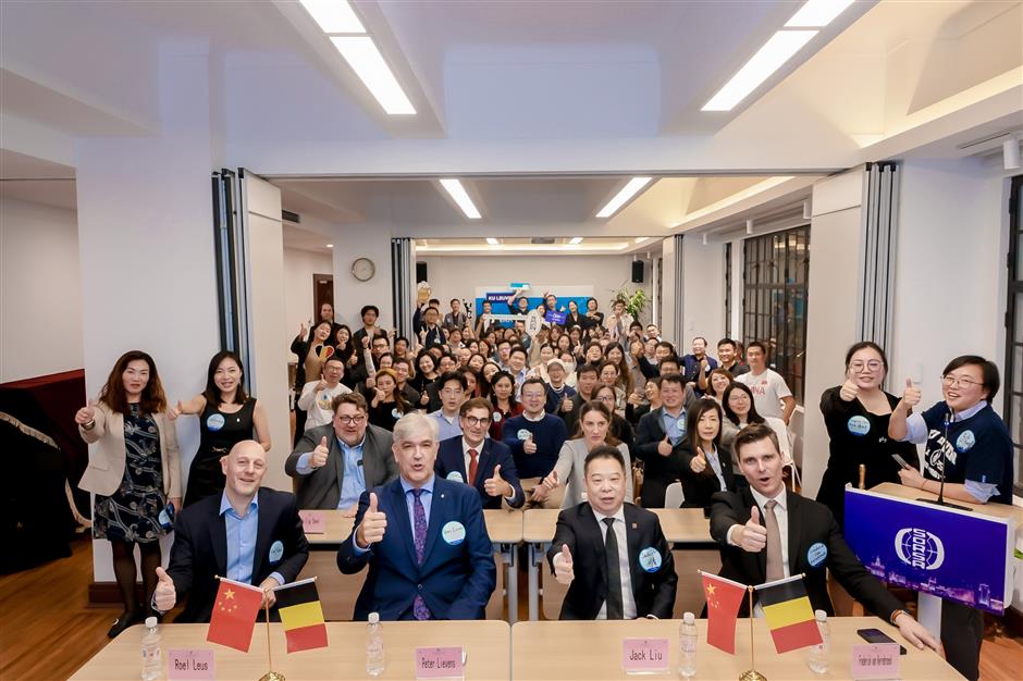 Tiongkok masih tetap menjadi sumber penting bagi mahasiswa internasional dan mitra untuk universitas Amerika dan Eropa