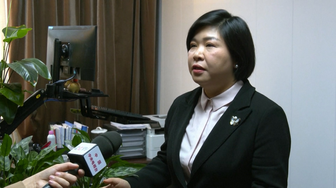 Inti dari ekonomi digital adalah penerapan teknologi digital secara luas