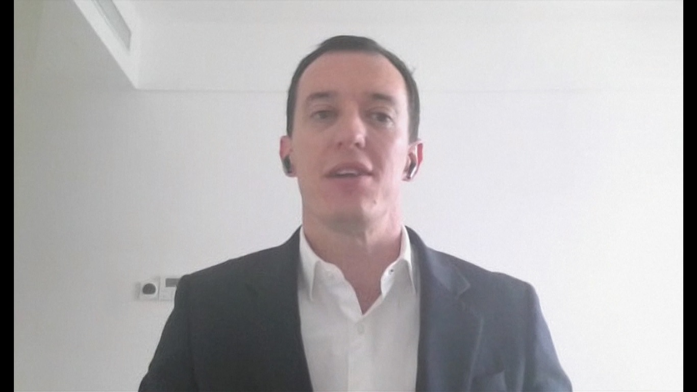 Ia menekankan bahwa keputusan memilih Tiongkok dipengaruhi oleh statusnya sebagai konsumen fenol terbesar di dunia