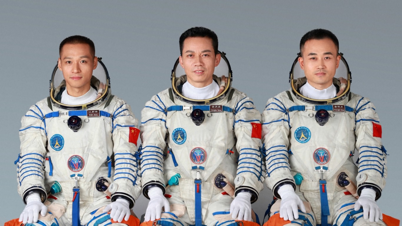 Komposisi kru Shenzhou-17 didasarkan pada strategi menggabungkan yang baru dan yang berpengalaman