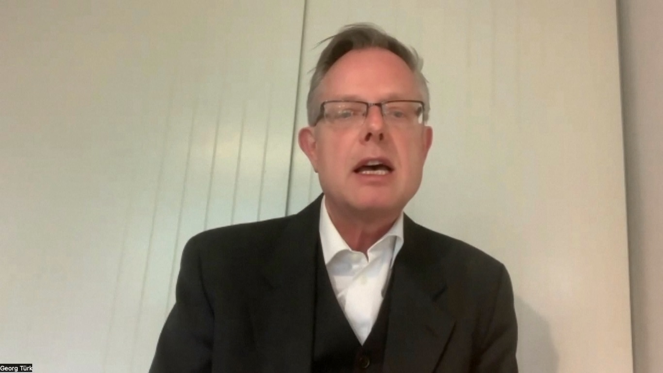 Istilah Juara Tersembunyi digunakan untuk menggambarkan perusahaan-perusahaan yang telah mengambil posisi terdepan di pasar khusus mereka secara global tetapi tidak dikenal oleh publik