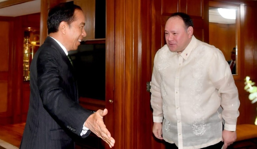 Presiden Jokowi meyakini kedua negara dapat terus memperkuat kerja sama tersebut termasuk melalui rencana akuisisi pesawat anti-submarine warfare oleh angkatan laut Filipina