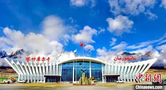umlah bandara di Daerah Otonom Uighur Xinjiang di Tiongkok Barat Laut