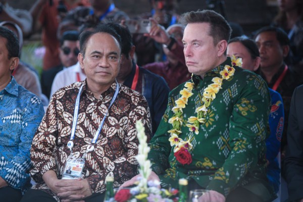 Ketika meresmikan Starlink di Puskesmas Pembantu Sumerta Kelod