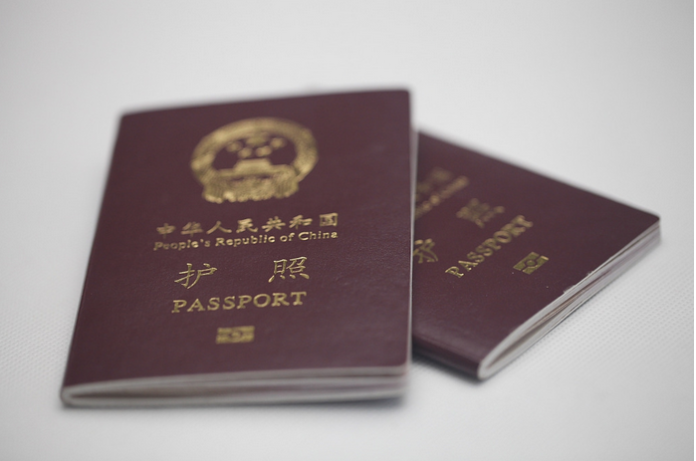 Pemerintah juga akan melanjutkan pemrosesan pengesahan bagi penduduk Tiongkok daratan untuk mengunjungi Daerah Administratif Khusus (HK-SAR) Hong Kong untuk tujuan pariwisata dan bisnis