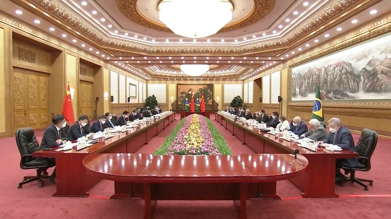 Xi menunjukkan bahwa Tiongkok dengan tegas mendukung negara-negara Amerika Latin dan Karibia dalam mengkonsolidasikan momentum suara perdamaian