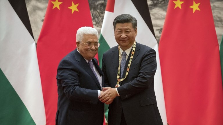 Menteri Luar Negeri Wang Yi secara terpisah mengadakan hubungan telepon dengan Menlu Palestina dan Menlu Israel