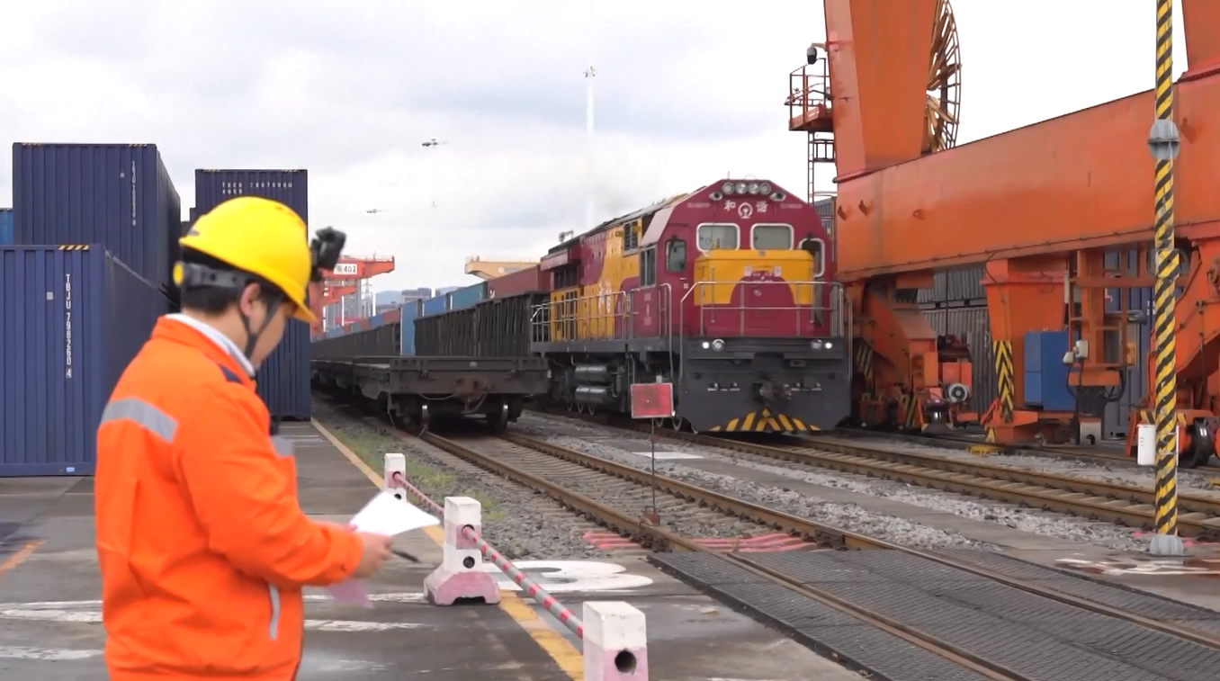 Koridor Perdagangan Penting Tiongkok Catatkan Skala Rekor dalam Impor dan Ekspor pada Kuartal Pertama 2026