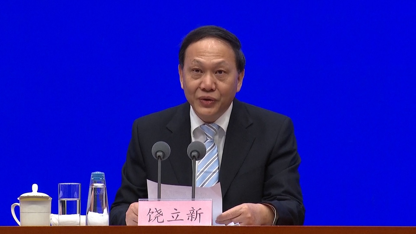 Guna memastikan pengawasan pajak yang efektif dan menjaga ketertiban ekonomi pasar