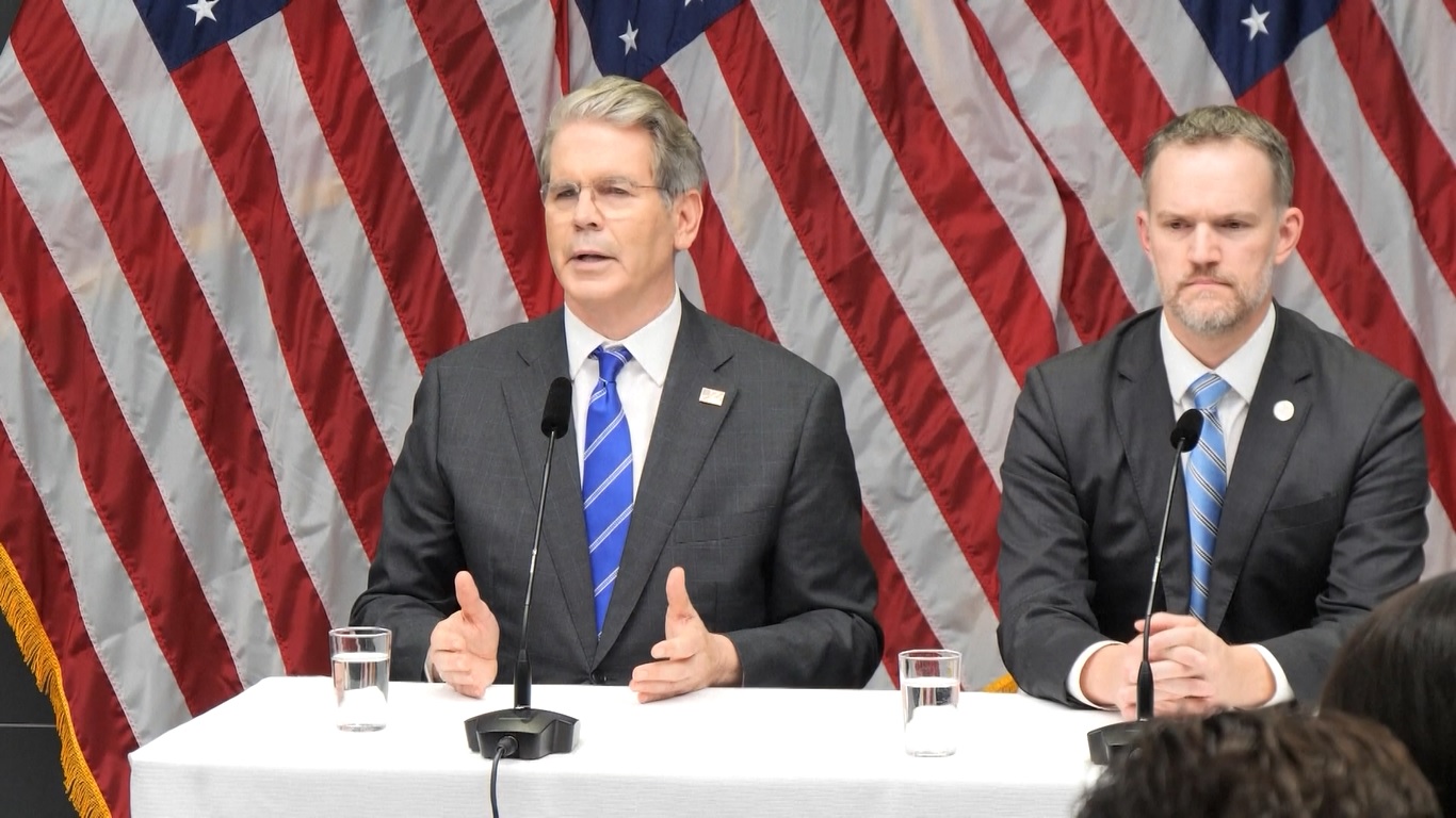 Bessent: AS Tidak Ingin Memutuskan Hubungan dengan Tiongkok