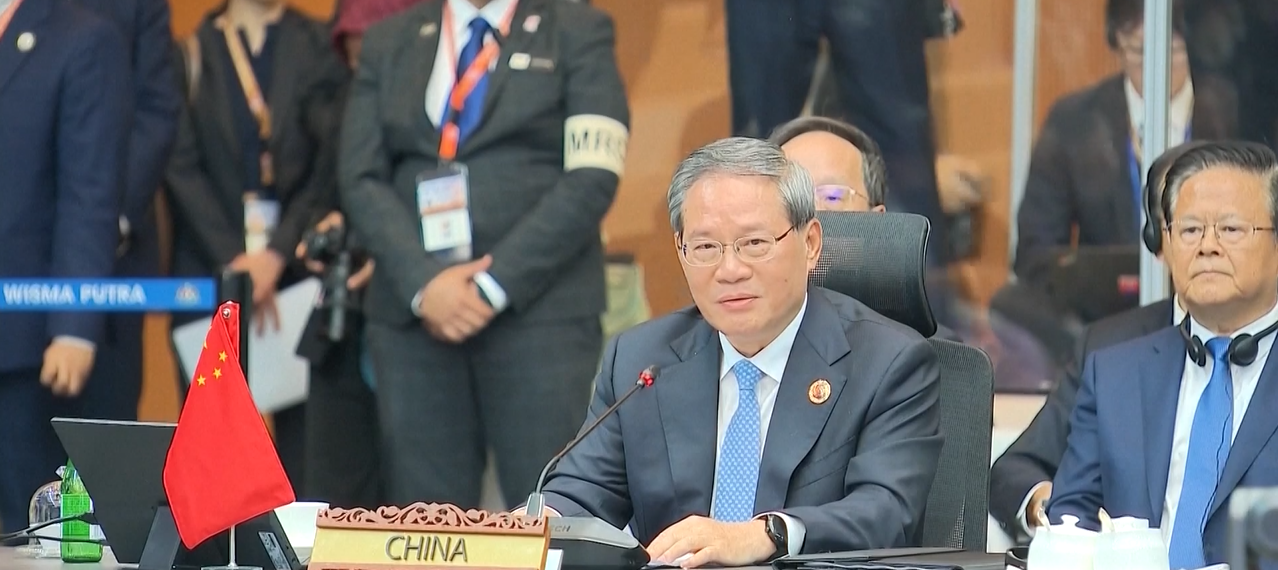 PM Tiongkok Menyerukan Keterbukaan dan Penyelarasan Strategi Pembangunan yang Lebih Kuat dengan Berbagai Pihak