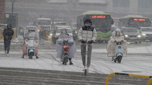Departemen meteorologi Tiongkok memperkirakan salju sedang hingga lebat