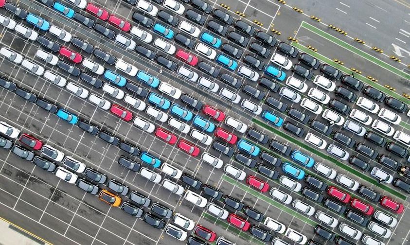 Terminal Otomotif Internasional Haitong Shanghai pada tahun lalu menangani rekor jumlah kendaraan yang diekspor