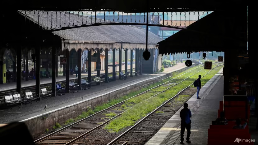 Juru bicara serikat pekerja Haritha Aluthge mengatakan
