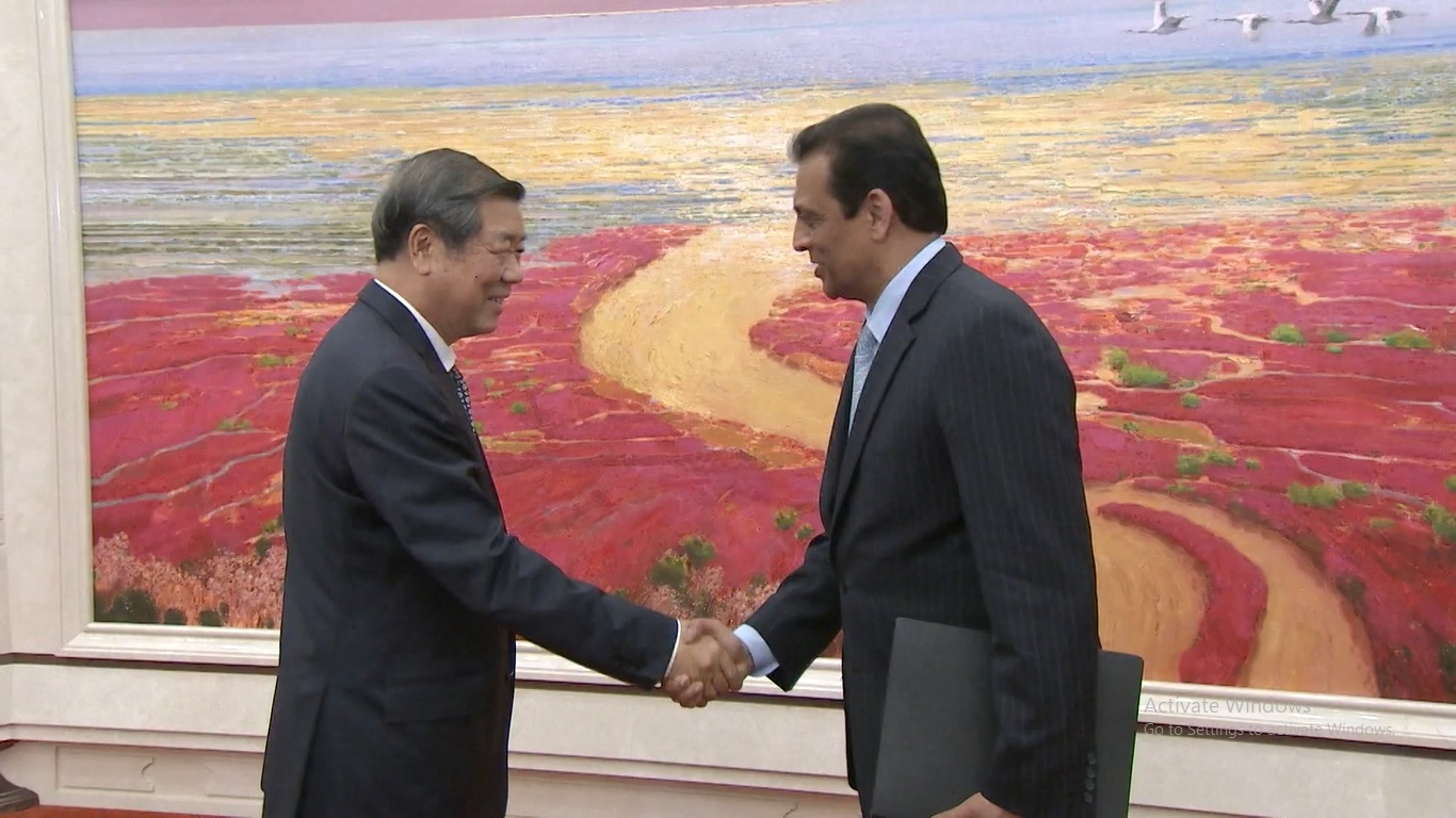 Para tamu mengatakan USCBC akan terus memainkan peran positif dan memberikan kontribusi baru dan lebih besar terhadap pengembangan hubungan ekonomi dan perdagangan AS-Tiongkok