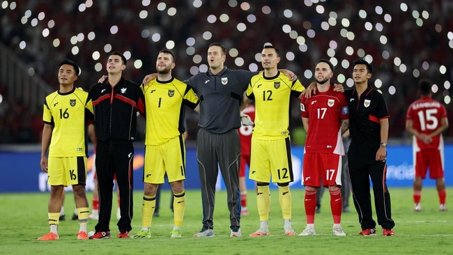 Pelatih kiper Timnas Indonesia Sjoerd Woudenberg memberikan klarifikasi setelah menghapus dua foto di akun Instagram miliknya