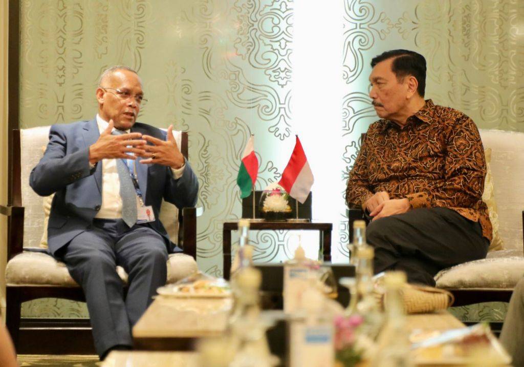 Pertemuan Bilateral Indonesia-Madagaskar telah dilakukan di sela-sela Archipelagic and Island State Forum (AIS Forum) di Bali