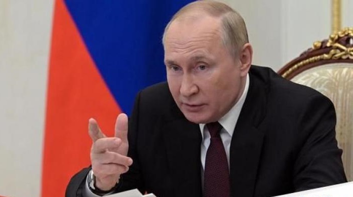 Presiden Rusia Vladimir Putin menandatangani undang-undang (UU) baru yang mengatur sistem pendaftaran elektronik untuk wajib militer
