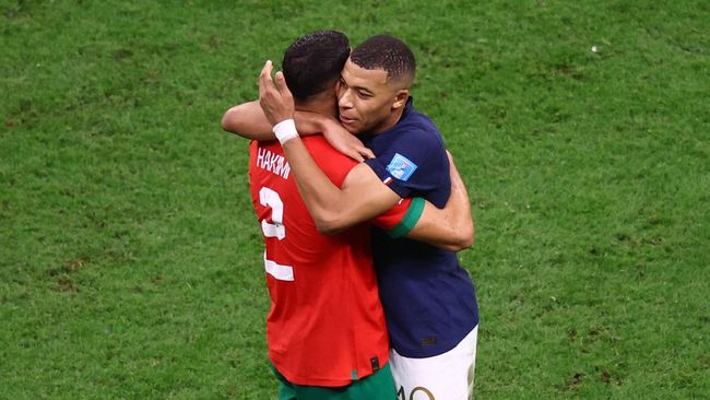 Laga semifinal Prancis vs Maroko meninggalkan momen epik tentang bromance antara Kylian Mbappe dan Ziyech Hakimi