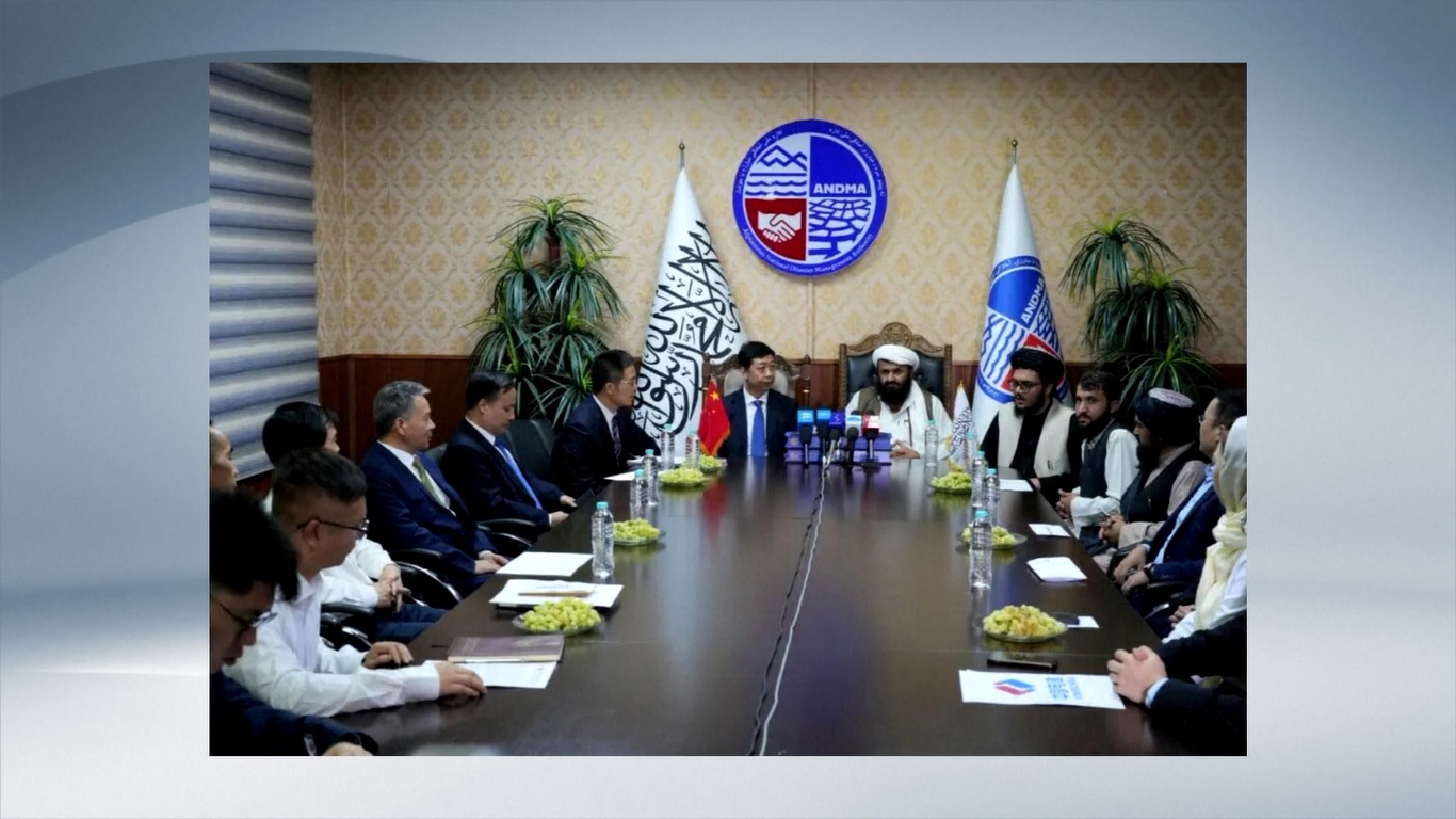 Tiongkok Sumbangkan Dana Bantuan ke Afghanistan untuk Tanggap Darurat Gempa Bumi