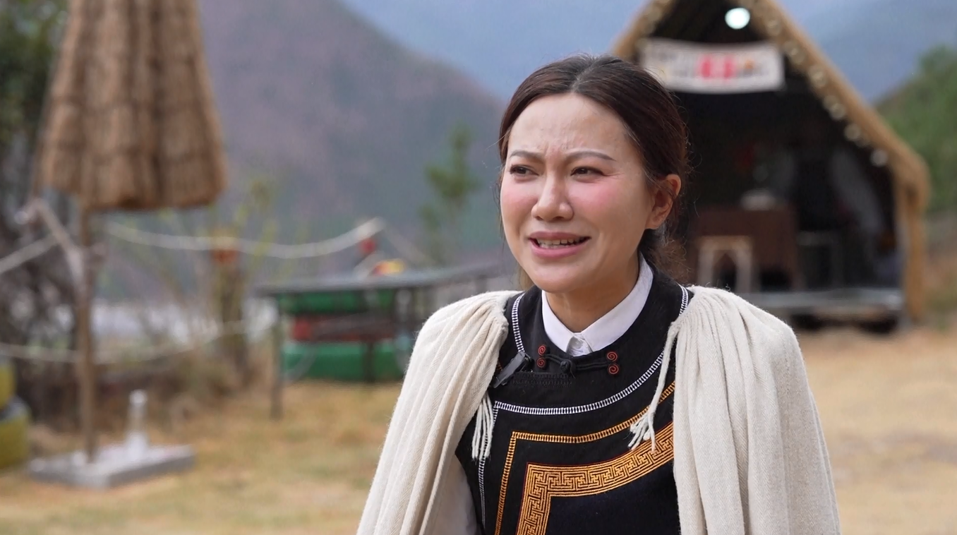 Pengusaha Wanita dari Kelompok Etnis Minoritas Ini Kembangkan Bisnis Pedesaan Bersama Penduduk Desa Setempat