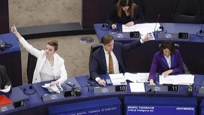 Kantor Berita Xinhua: Parlemen Eropa dengan suara mayoritas mutlak mengesahkan “Undang-undang Kecerdasan Buatan (AI)” pada hari Rabu (13/3) kemarin Hal ini menandakan Uni Eropa telah menghapuskan rintangan terakhir dalam penegakan hukum untuk mengatur penggunaan AI