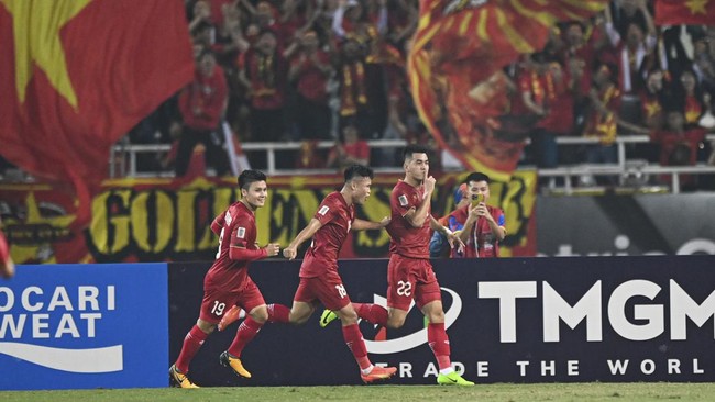 Sejumlah media Vietnam memamerkan prediksi ranking FIFA usai timnas Vietnam dibantai Korea Selatan 0-6 dalam FIFA Matchday