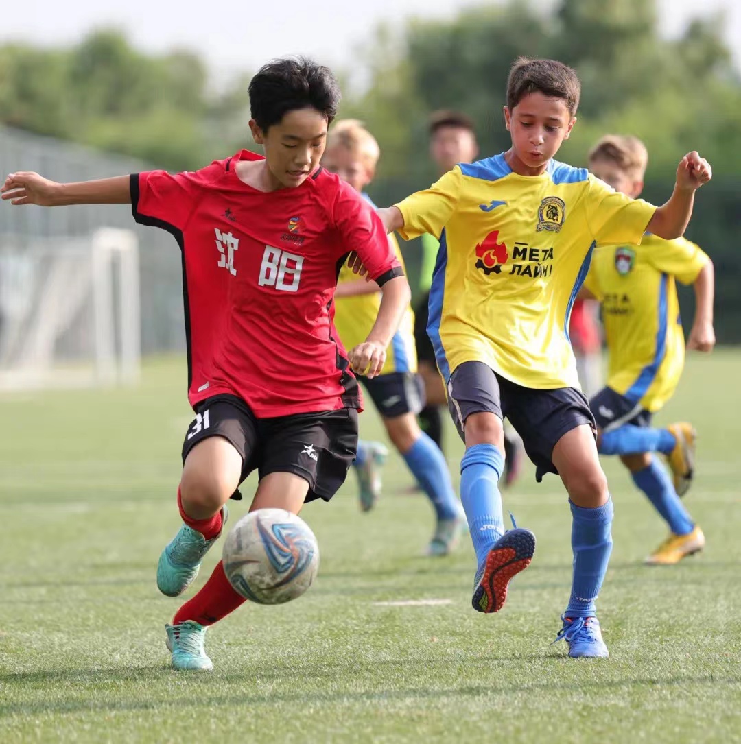 Industri sepak bola yang matang tidak lepas dari pertumbuhan sepak bola anak muda