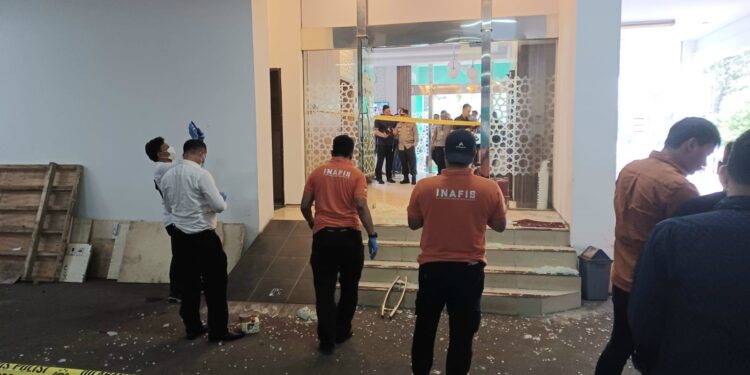 MUI telah melaporkan insiden tersebut ke polisi Pelaku sedang diselidiki dan pengamanan di kantor MUI semakin diperketat