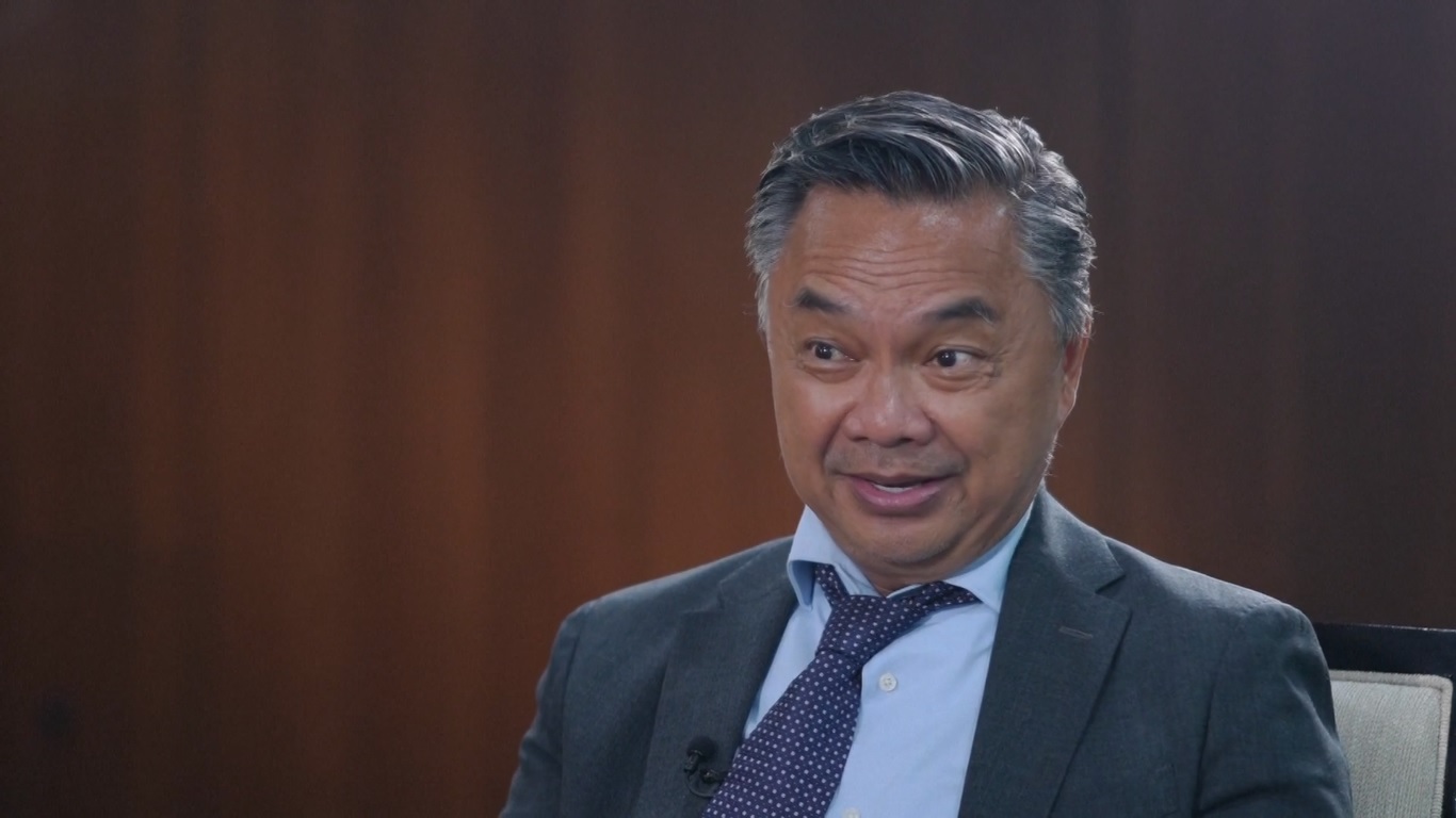 Ia menekankan pentingnya dialog dalam mendorong perdamaian dan mengatakan bahwa pendekatan yang dilakukan oleh para pihak yang bertikai merupakan sebuah pertanda yang baik