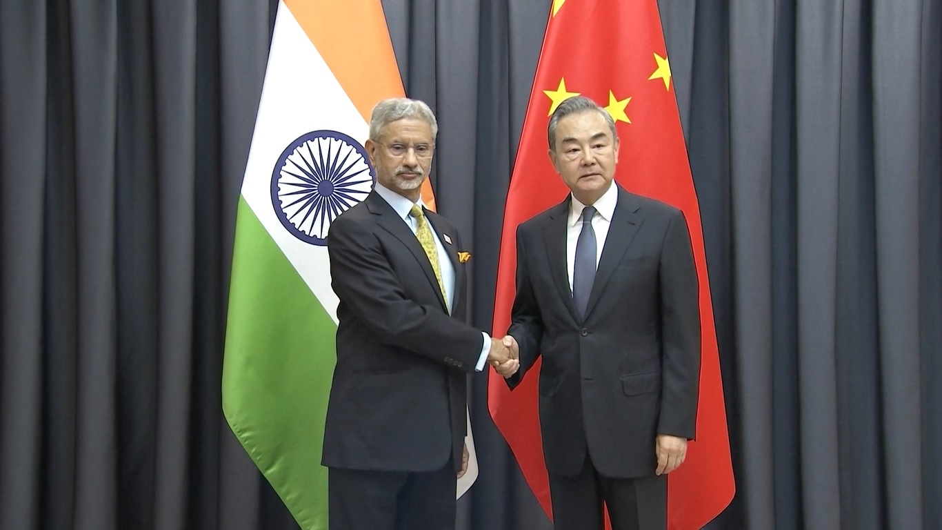 Kedua menteri luar negeri itu sepakat untuk bekerja demi stabilitas di wilayah perbatasan dan memulai babak baru konsultasi mengenai isu-isu perbatasan sesegera mungkin