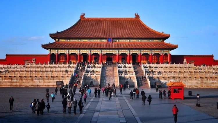 Kota Terlarang  Beijing mulai dibangun pada tahun 1406 dan selesai dibangun pada tahun 1420