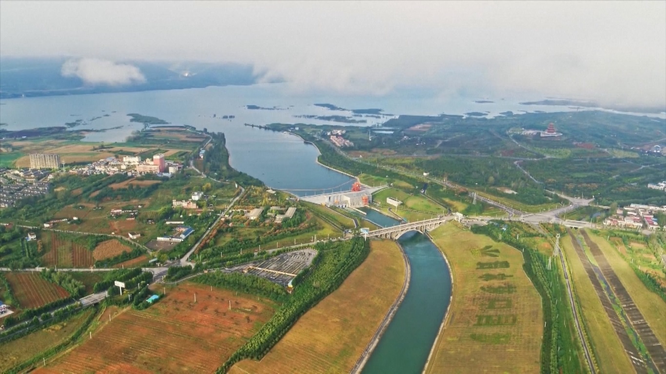 Proyek pengalihan ini menyediakan 795 juta meter kubik air untuk perbaikan ekologi di Daerah Aliran Sungai Huang-Huai-Hai