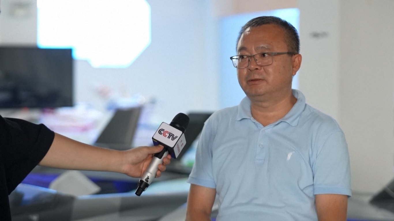 Berbagai upaya telah dilakukan untuk membangun infrastruktur pendukung dan merampingkan proses persetujuan untuk membawa perkembangan industri ini ke tingkat yang lebih tinggi