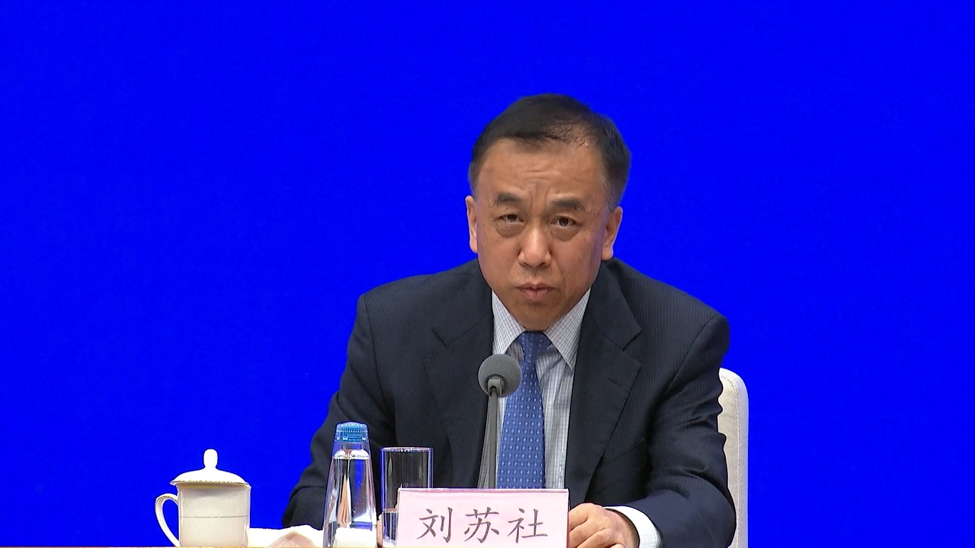 Upaya telah dilakukan untuk mempromosikan proyek-proyek besar kepada masyarakat untuk menarik partisipasi modal swasta