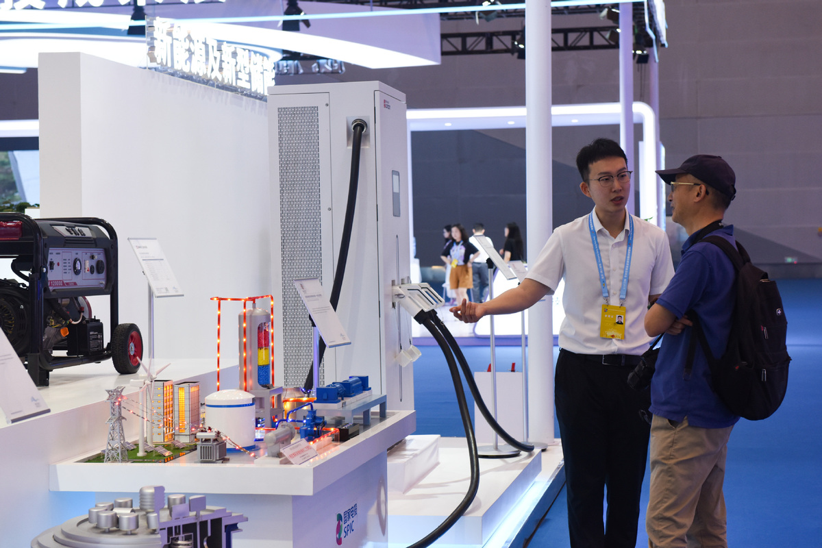 Belarus adalah negara tamu kehormatan