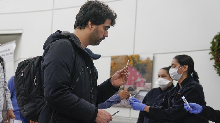 Ahli penyakit menular mempertanyakan keefektifan tes wajib COVID-19 untuk pendatang dari Tiongkok dan mengatakan tindakan seperti itu adalah hal yang tidak perlu