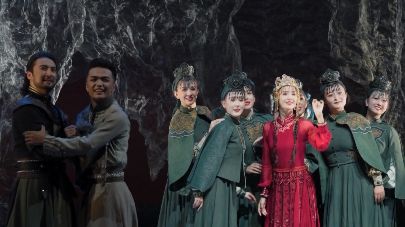 Festival Tari Internasional Resmi Dibuka di Xinjiang