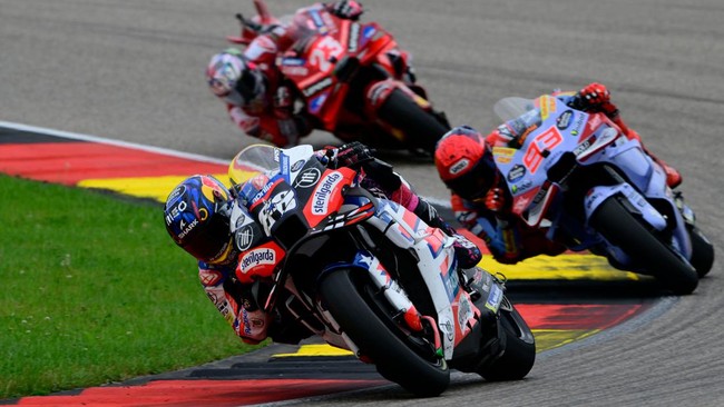 Pembalap Trackhouse Racing Miguel Oliveira mengamuk setelah disalip Marc Marquez dalam MotoGP Austria 2024 di Sirkuit Red Bull Ring