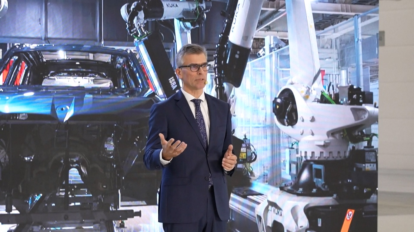 Untuk memanfaatkan peluang besar di pasar Tiongkok