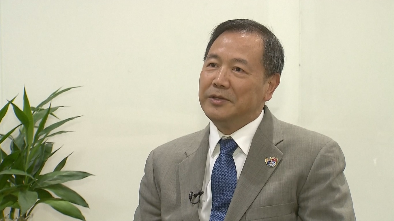 Zheng memuji upaya-upaya Tiongkok untuk memperbaiki lingkungan bagi para investor asing dan mengatakan bahwa pihak-pihak berwenang bersikap proaktif untuk mengatasi masalah-masalah yang diketahui