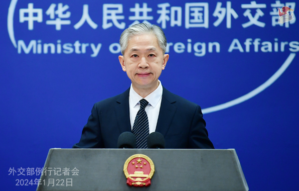 Juru bicara Kementerian Luar Negeri Tiongkok Wang Wenbin memimpin jumpa pers rutin hari Senin kemarin (22/1) 