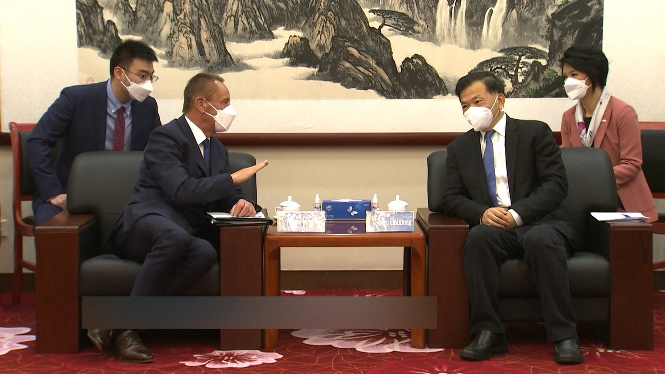 Kedua belah pihak bertukar pandangan tentang mempromosikan kano