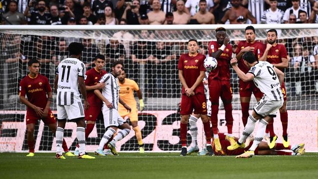 Juventus mendadak jadi jago tendangan bebas di Liga Italia musim ini setelah sempat terpuruk di era Cristiano Ronaldo