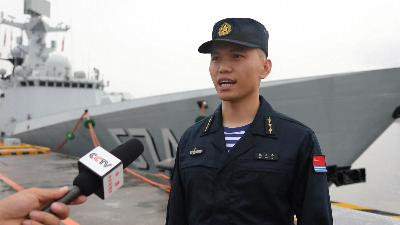 Latihan maritim tersebut akan melibatkan fregat rudal Sanya dan kapal penyapu ranjau Hejian dari Tiongkok beserta helikopter di atas kapal dan infanteri angkatan laut